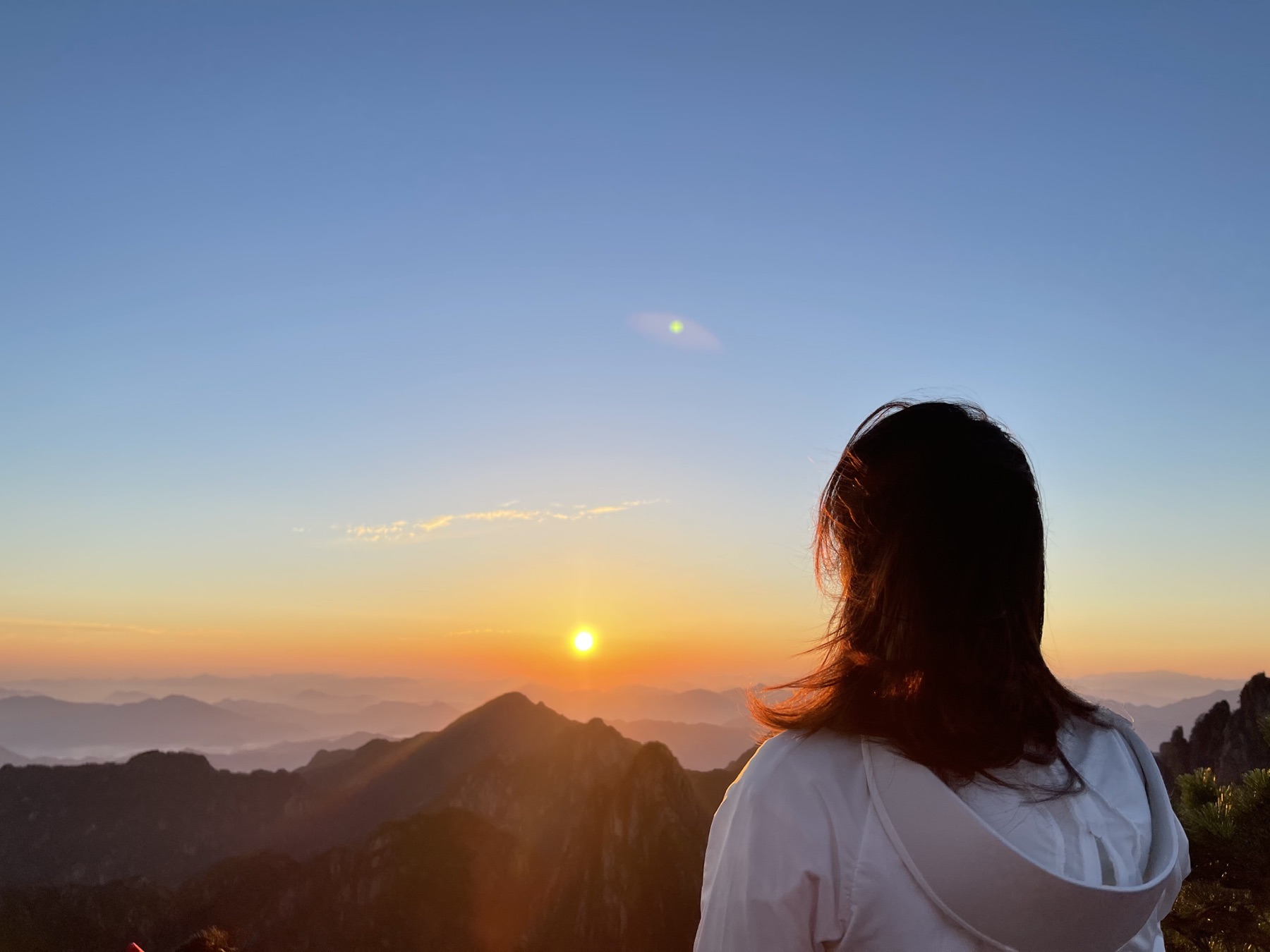 Sunrise over the Huangshan mountains